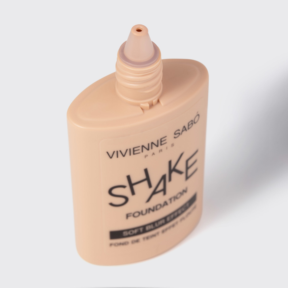 Тональный крем с блюр эффектом Shakefoundation