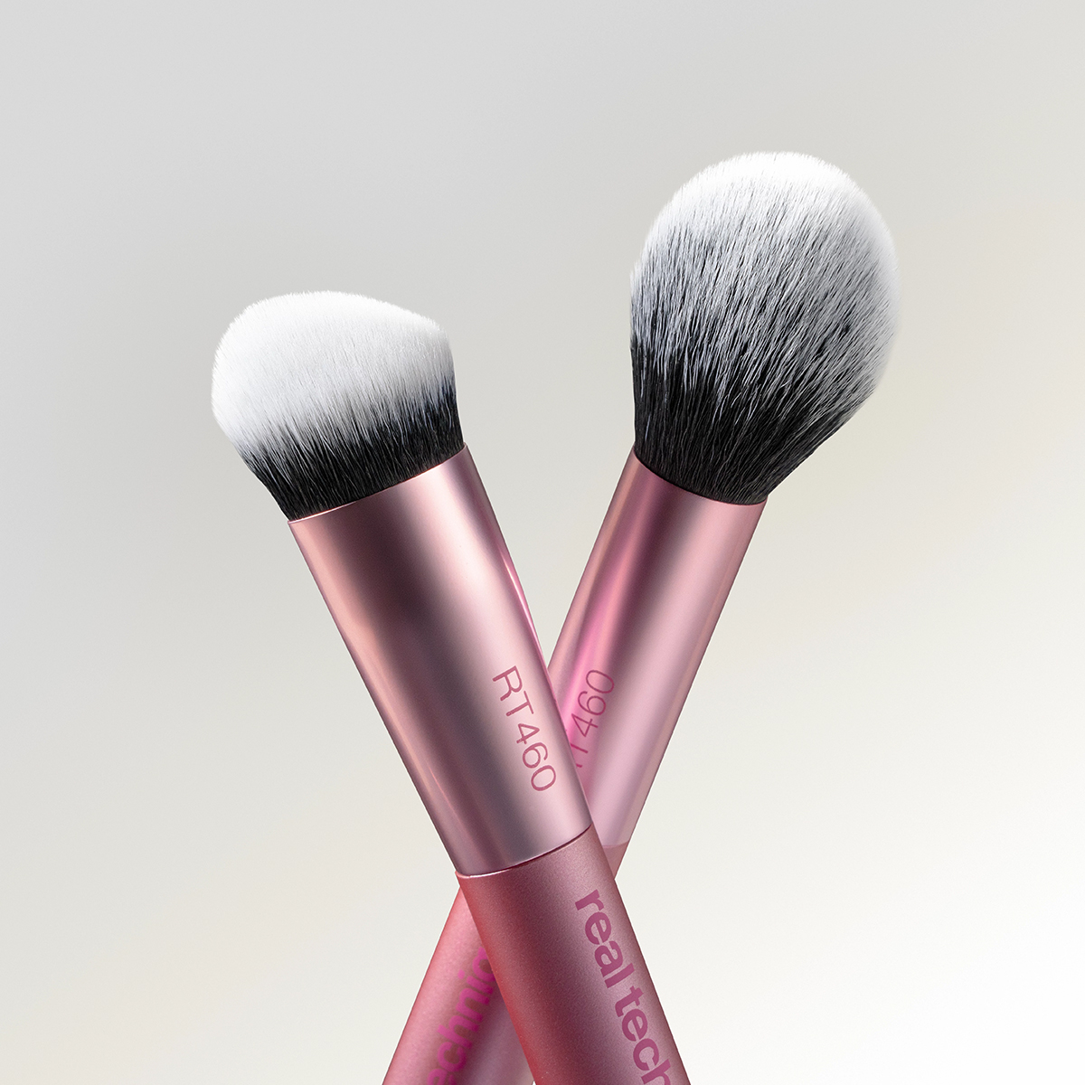 Кисть для хайлайтера двусторонняя Highlight & Detail Brush
