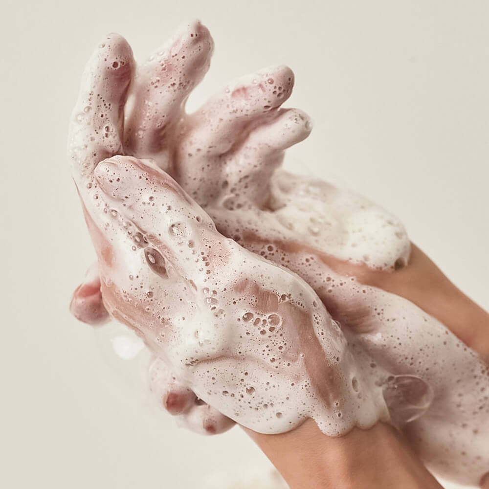 Гель-пенка для умывания с янтарной кислотой Heartleaf Succinic Cleansing Foam купить в VISAGEHALL
