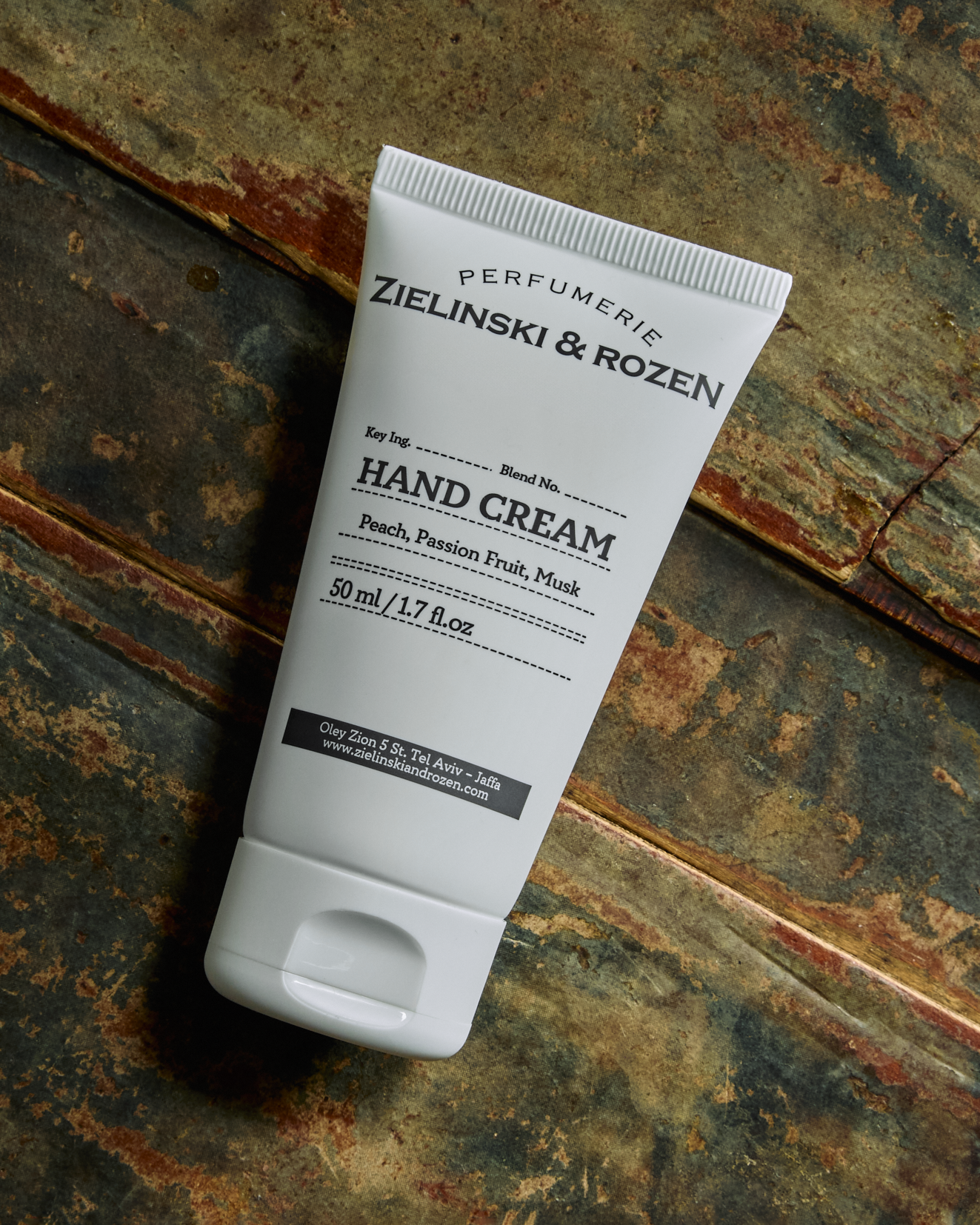 Крем для рук Персик, Маракуйя, Мускус купить в VISAGEHALL