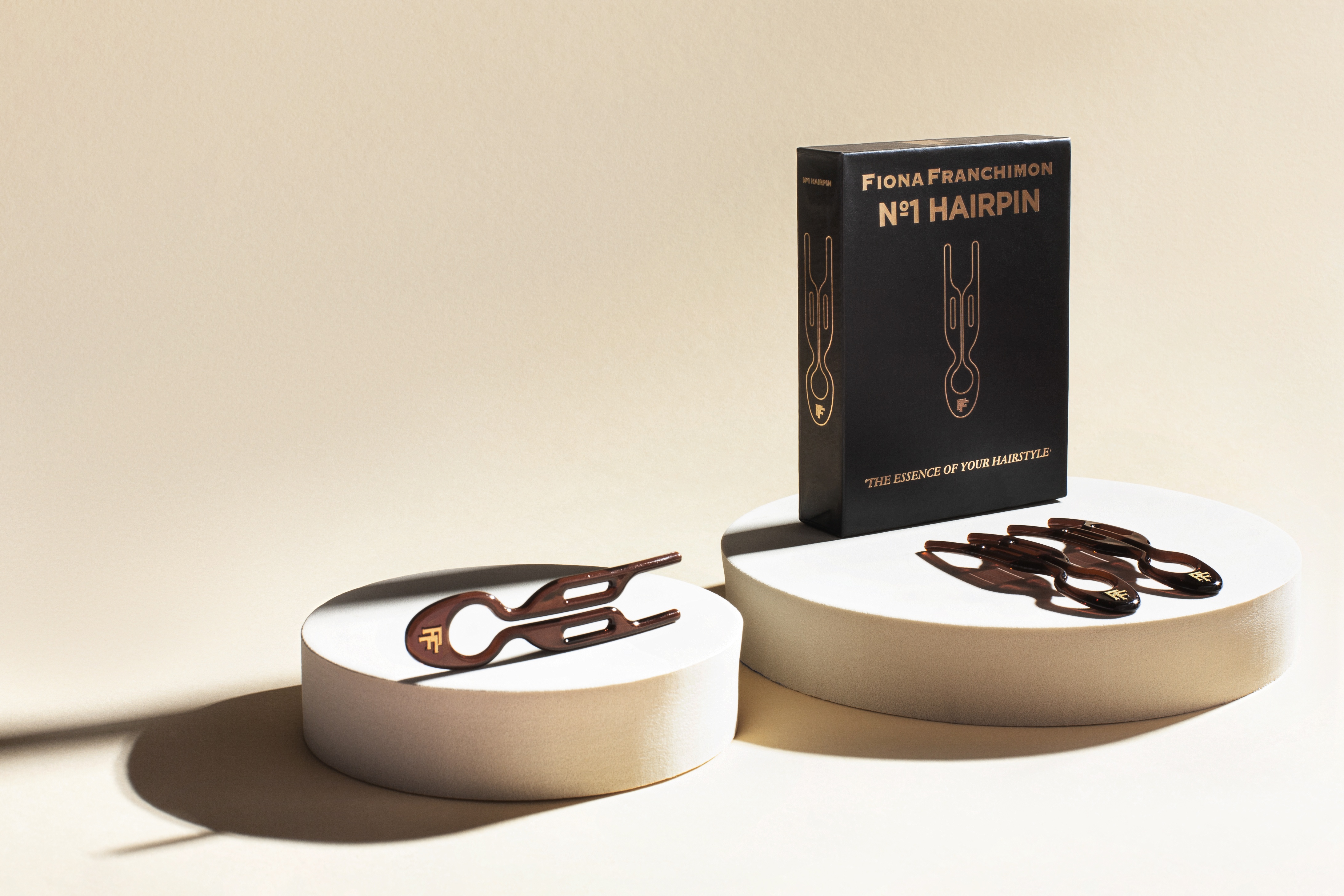 Набор заколок Коричневые Hairpin №1 купить в VISAGEHALL