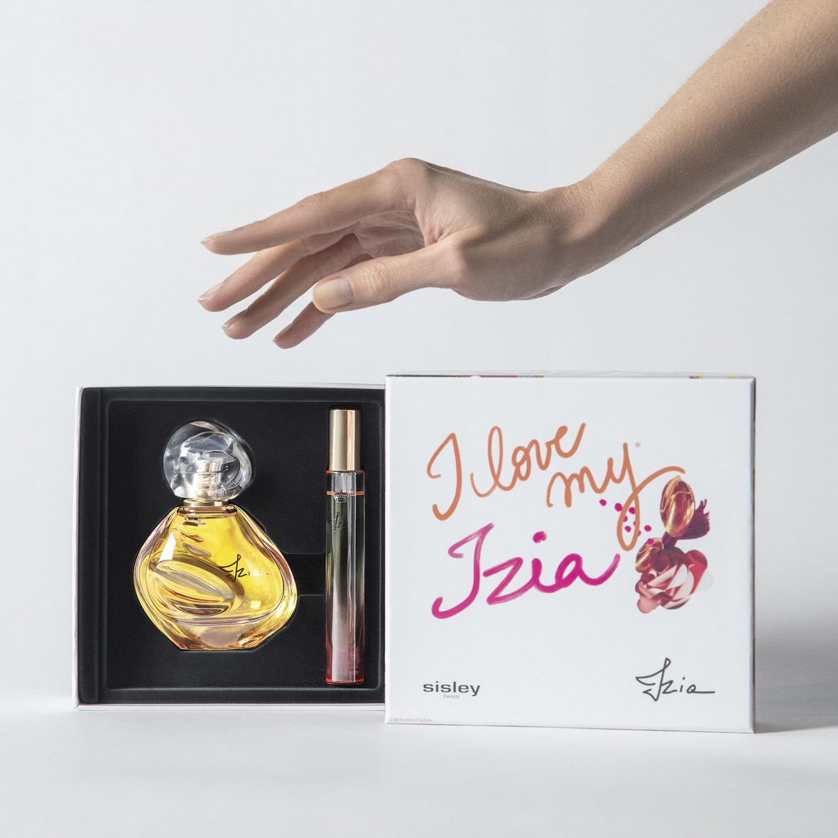 I love My Izia Набор: Парфюмерная вода + Миниатюра купить в VISAGEHALL