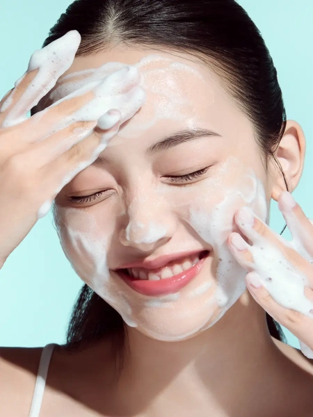 Пенка для умывания с ПДРН PDRN Hyaluronic Acid Moisturizing Cleansing Foam