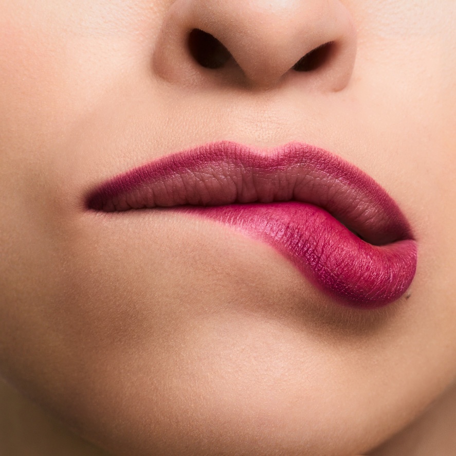 Карандаш для губ Makeup Long Lasting Lip Pencil стойкий