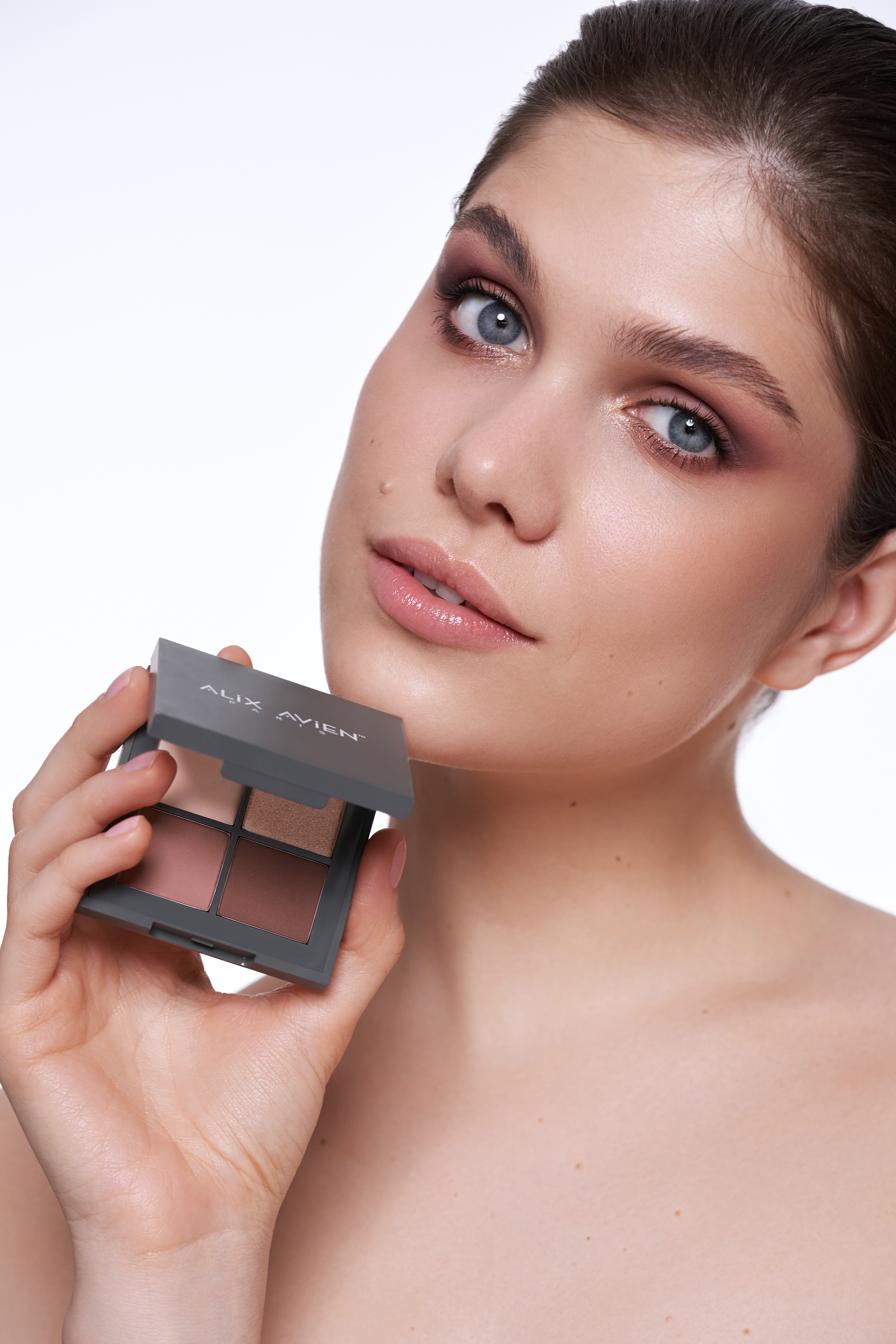 Тени для век Eyeshadow Expressive Harmony
