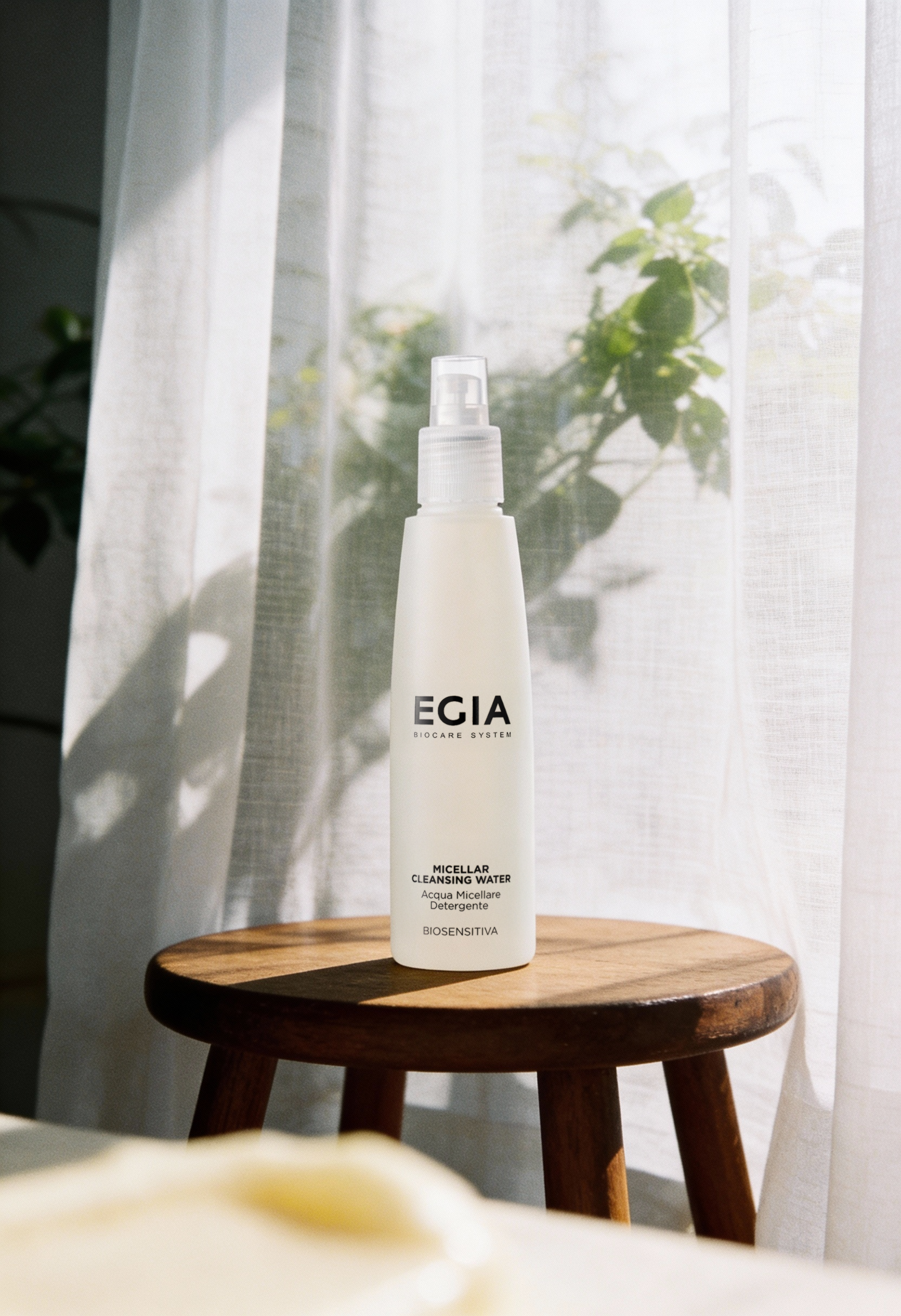 Мицеллярная вода очищающая Micellar Cleansing Water