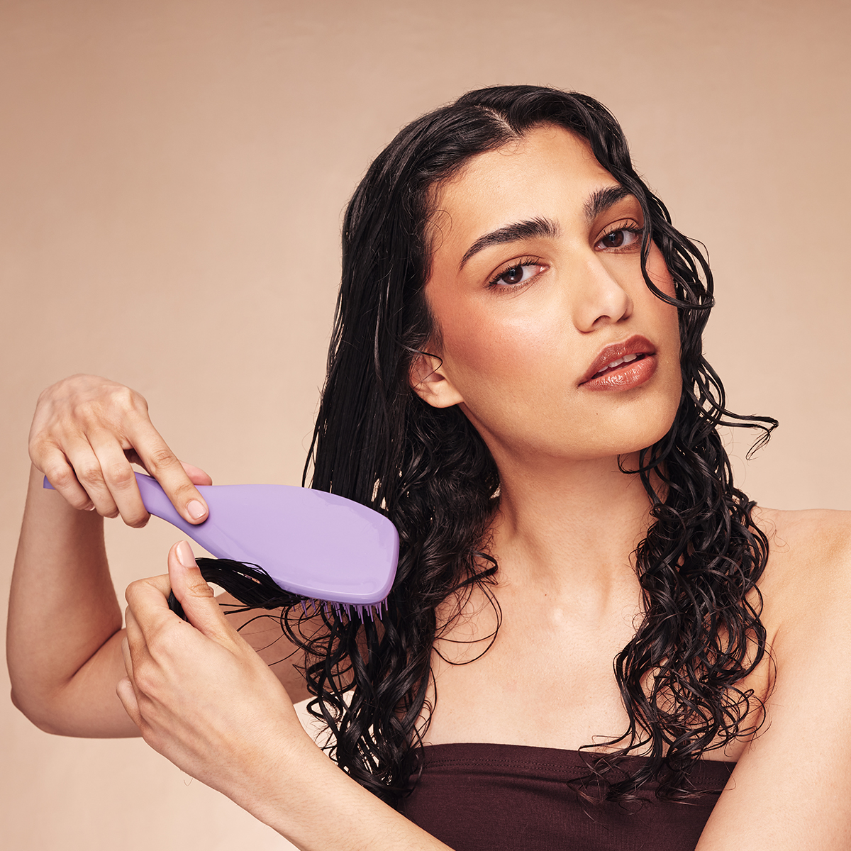 Расческа для волос Complete Carebrush Naturally Curly Velvet Purple купить в VISAGEHALL