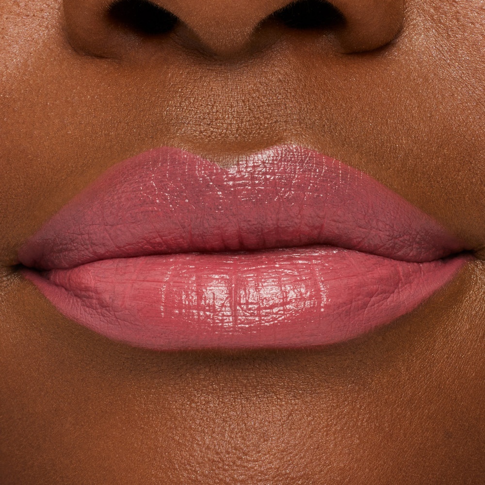 Губная помада Macximal Satin Lipstick 