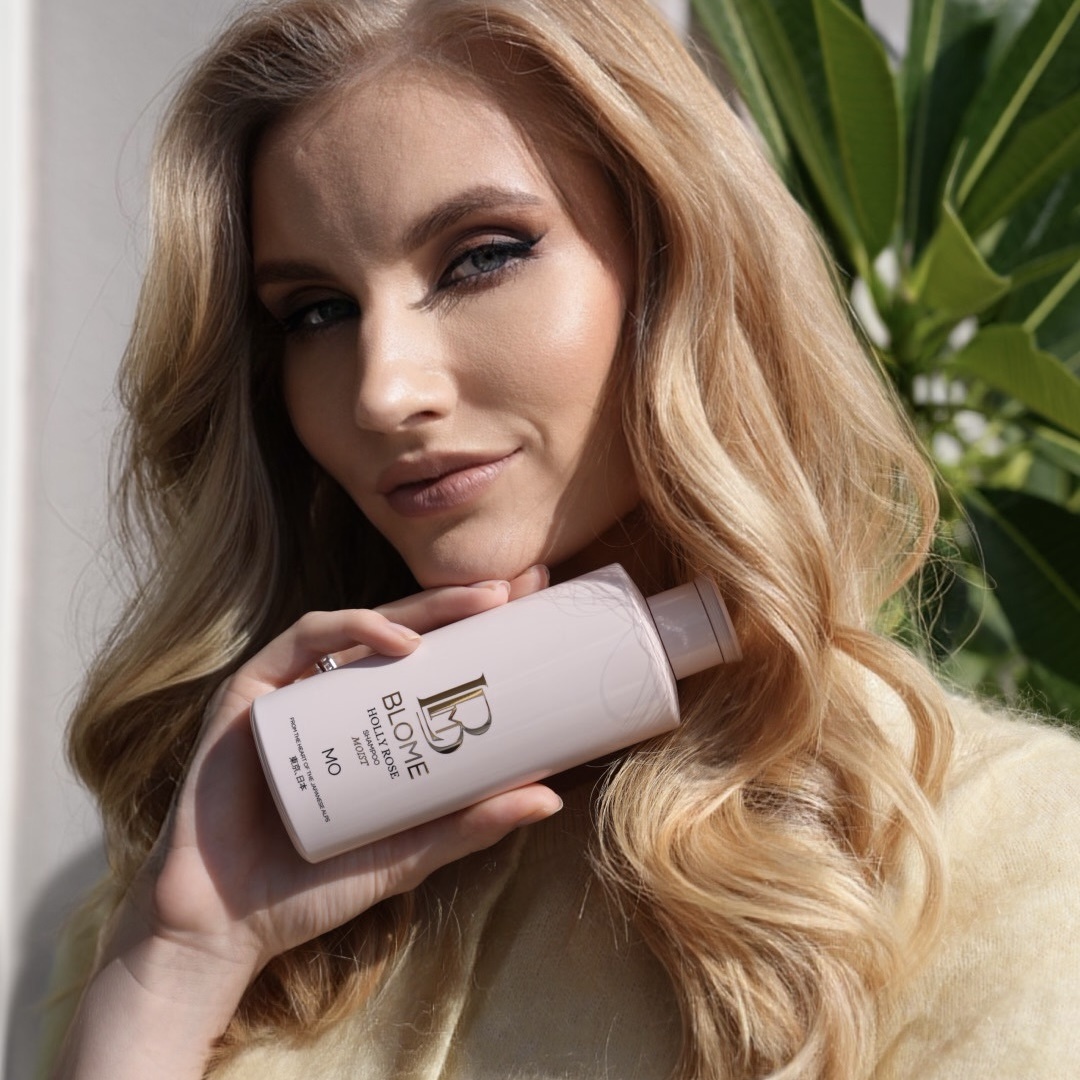 Шампунь увлажняющий для сухих и поврежденных волос Holly Rose купить в VISAGEHALL