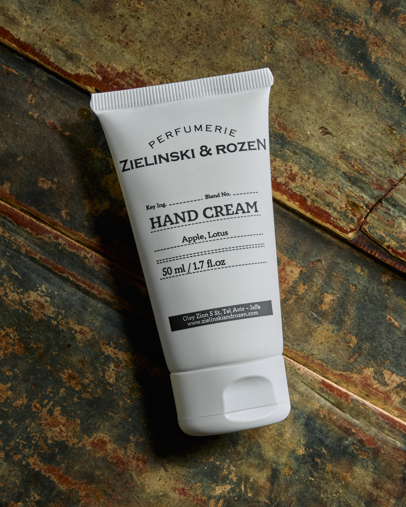 Крем для рук Яблоко, Лотос  купить в VISAGEHALL