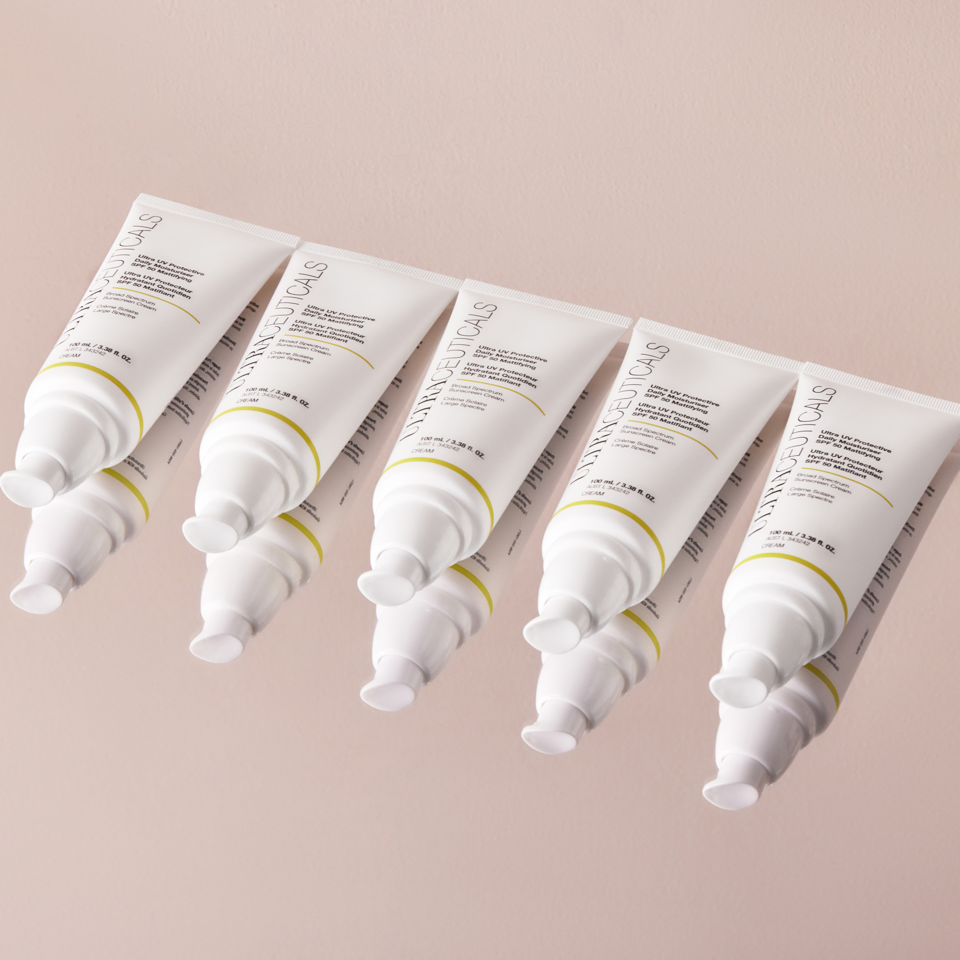 Крем ультра увлажняющий с эффектом матирования Protective Daily Moisturiser купить в VISAGEHALL