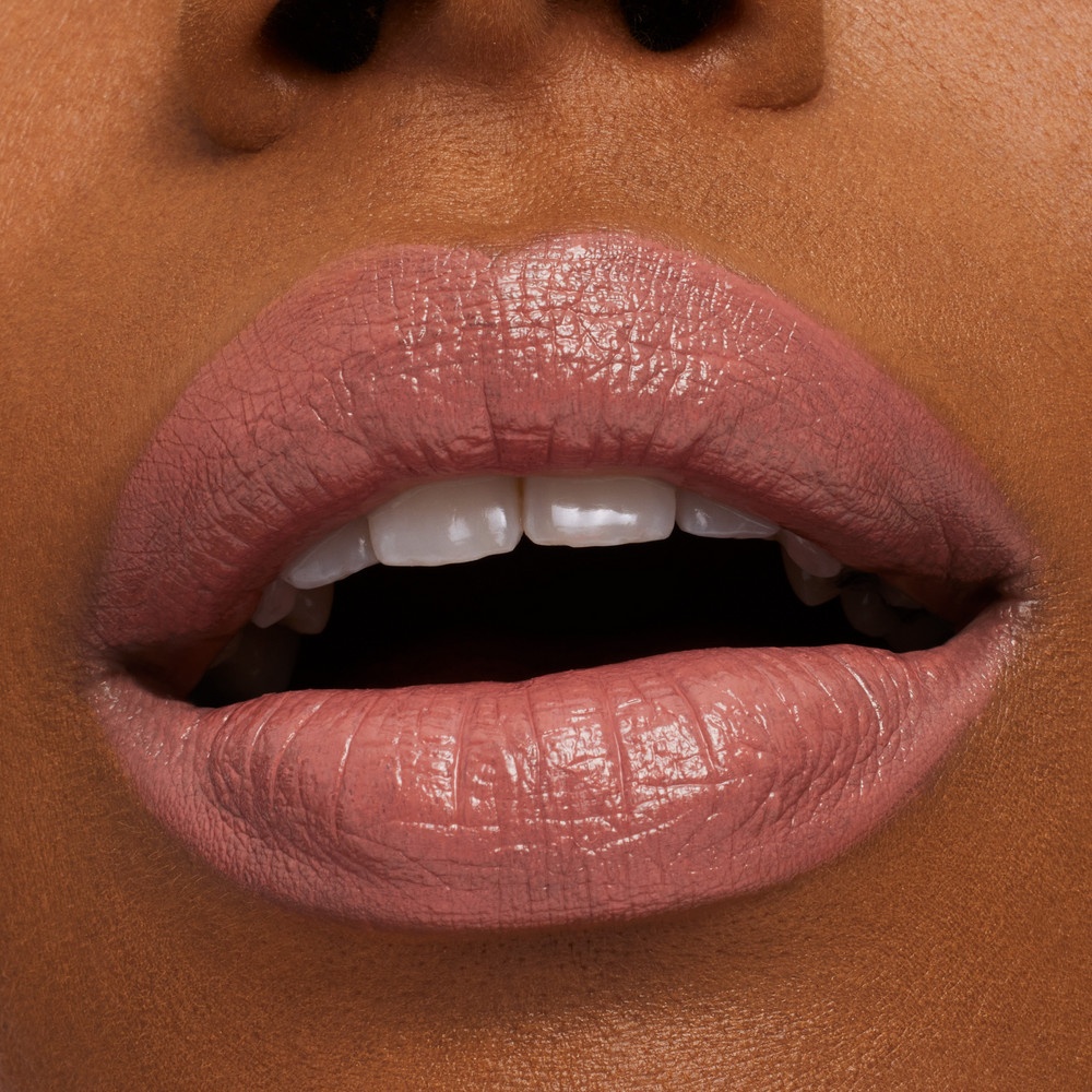 Губная помада Macximal Satin Lipstick 
