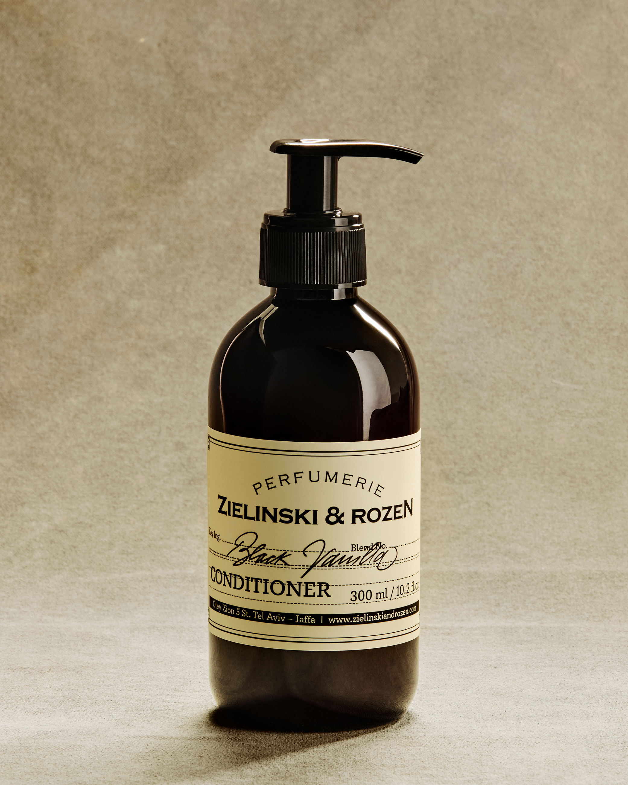 Кондиционер для волос Черная Ваниль  купить в VISAGEHALL