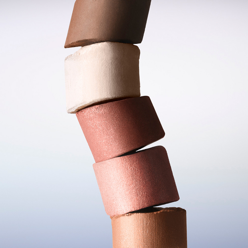Тени для век The Essential Eyeshadow Stick