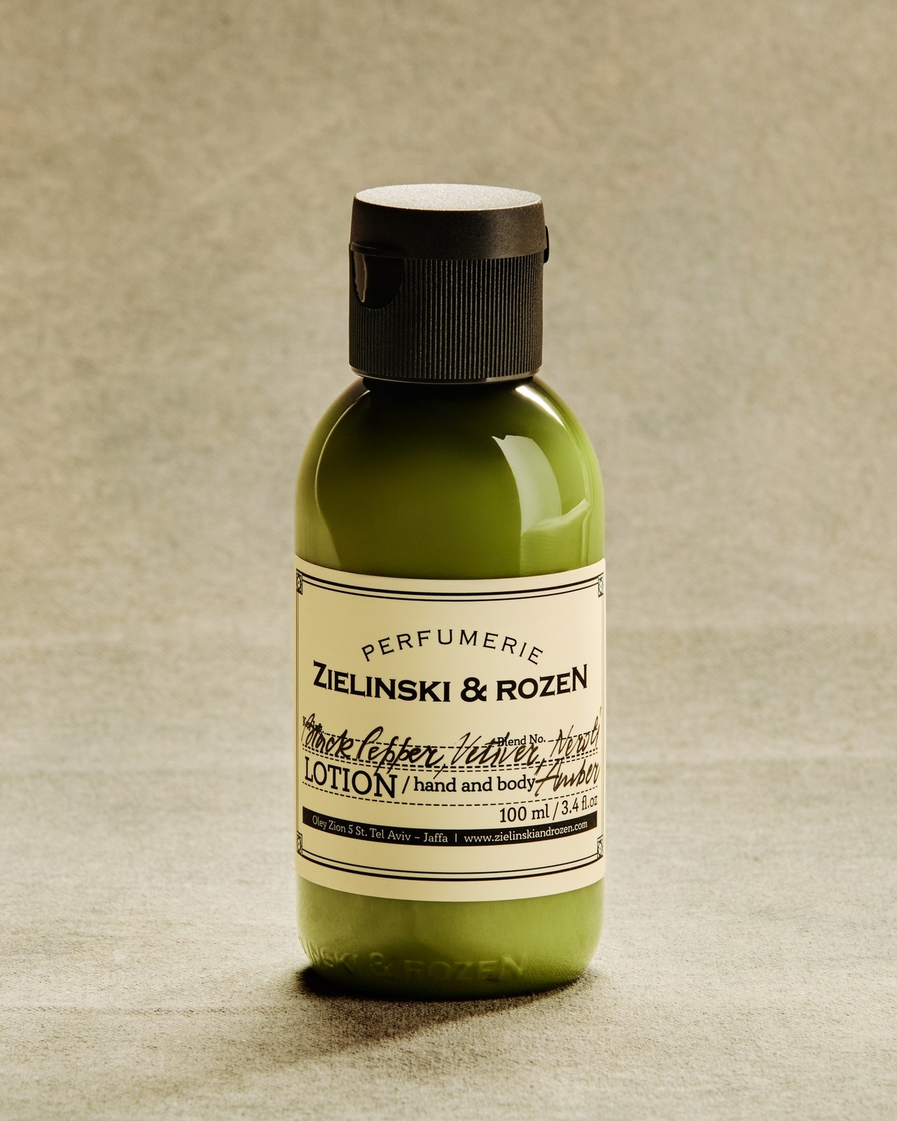 Лосьон для рук и тела Черный Перец, Ветивер, Нероли, Амбра купить в VISAGEHALL