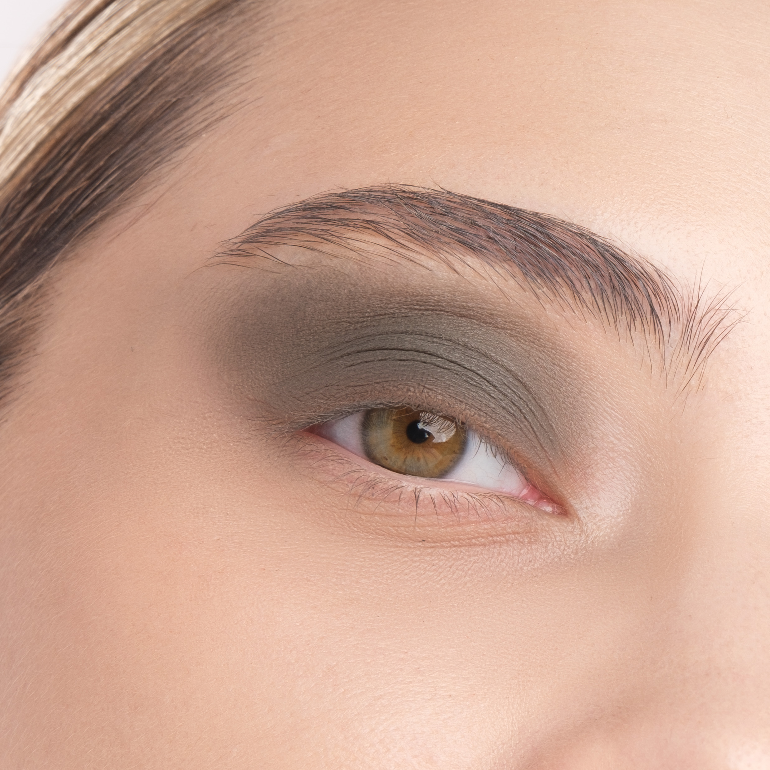 Тени для век Alphabet Eyeshadow Soft Matte