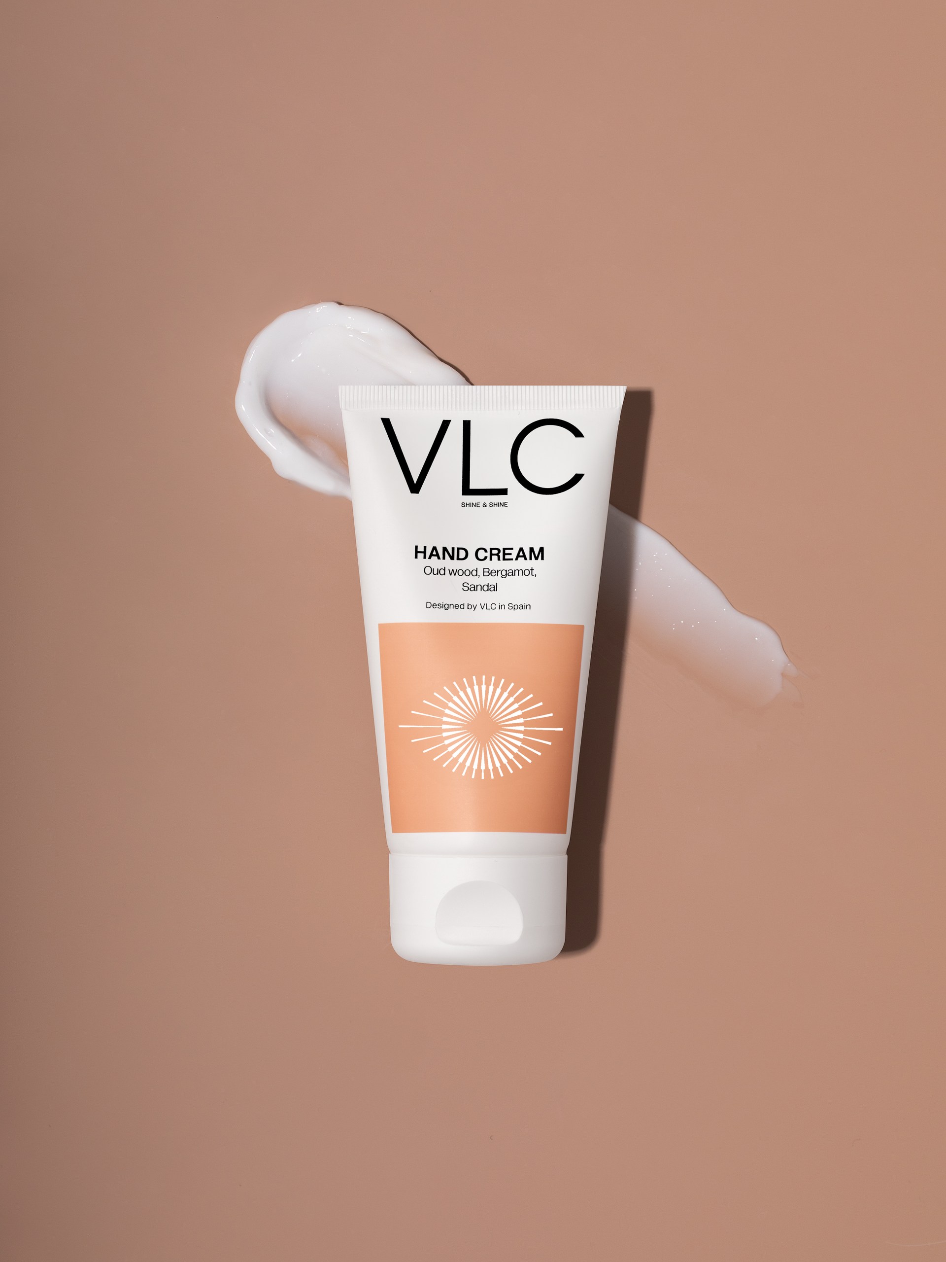 Крем для рук питательный Oud wood, Bergamot, Sandal купить в VISAGEHALL