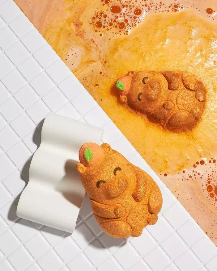 Бомба для ванны Капибара с сюрпризом купить в VISAGEHALL