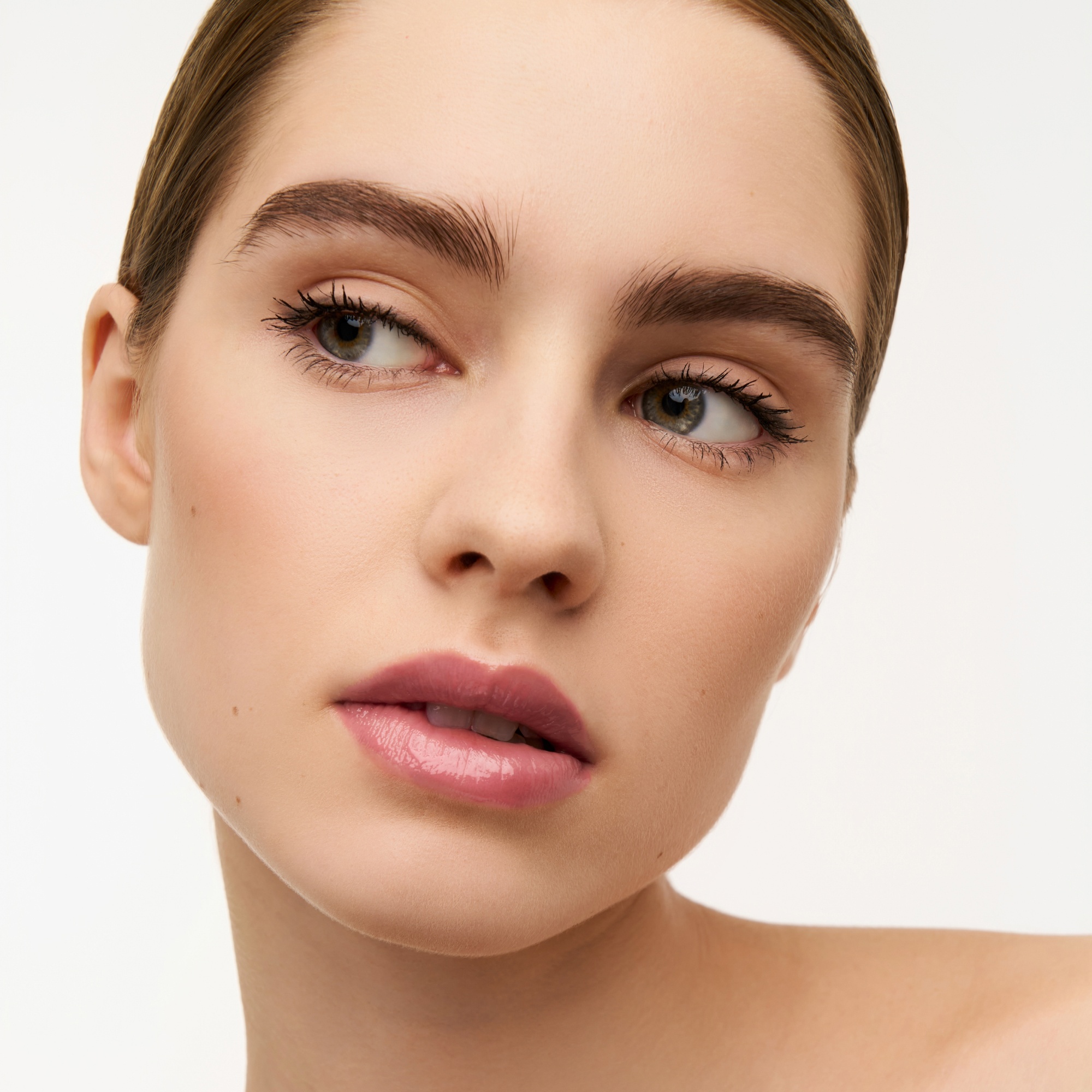 Блеск для губ увлажняющий Sensoma Hyaluronic Hydra Gloss
