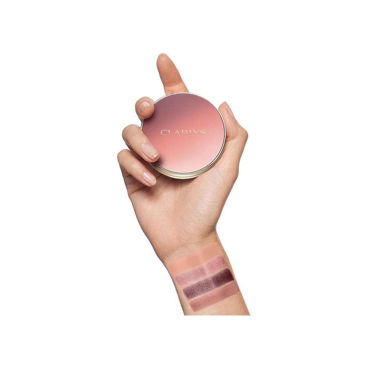 Тени для век четырехцветные Ombre 4 Couleurs