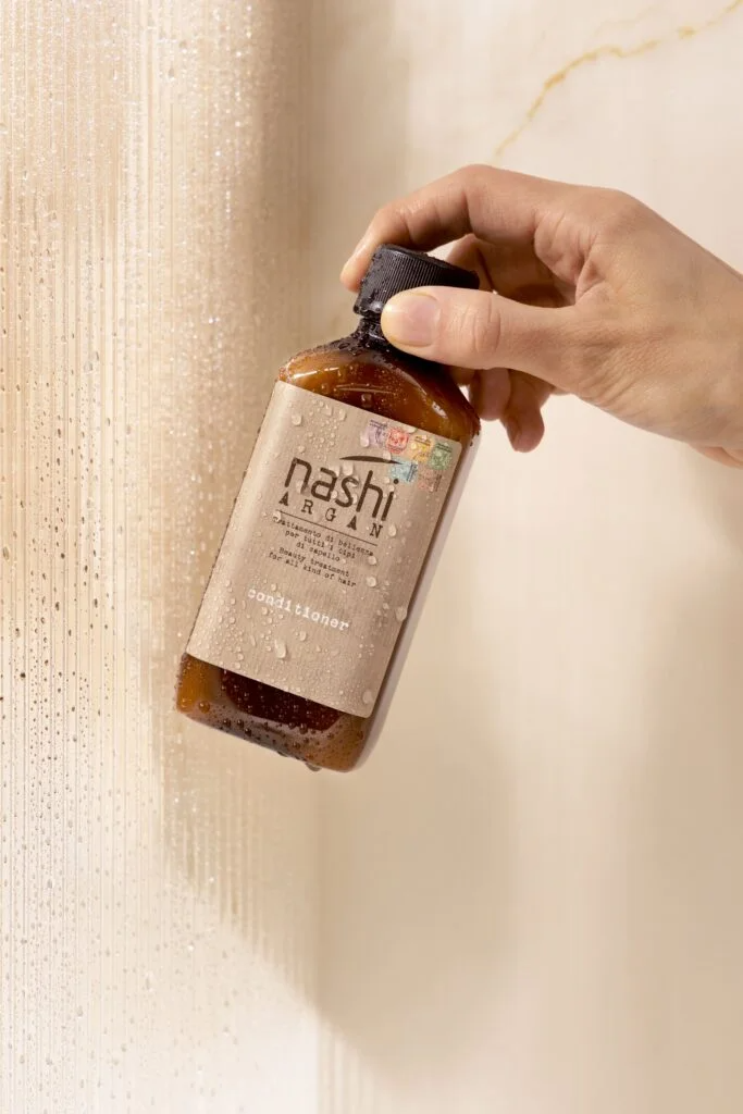 Кондиционер для всех типов волос 200мл  купить в VISAGEHALL