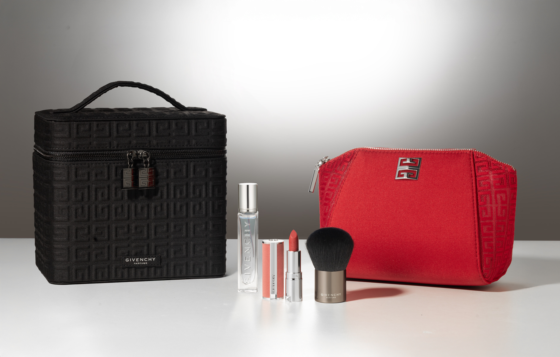 Дни Givenchy