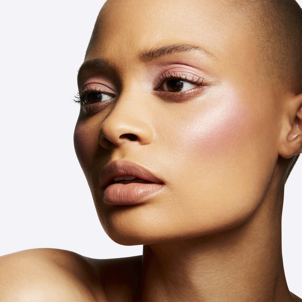 Румяна кремовые с эффектом сияния Extra Dimension Blush
