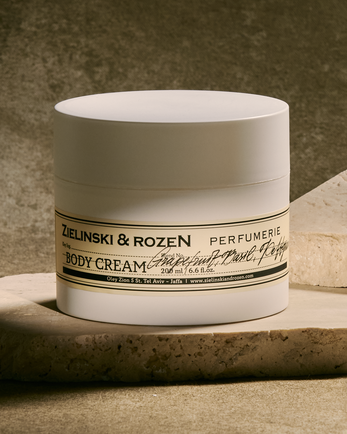 Крем для тела в банке Грейпфрут, Базилик, Петитгрейн купить в VISAGEHALL