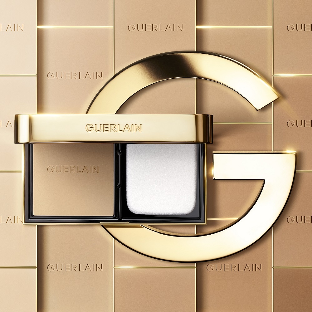 Пудра для лица компактная Parure Gold Skin Control 