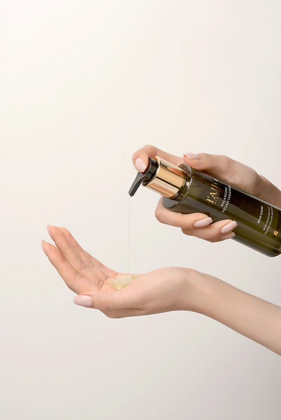 Гель для умывания Mild Skin Balancing Vegan Cleanser купить в VISAGEHALL
