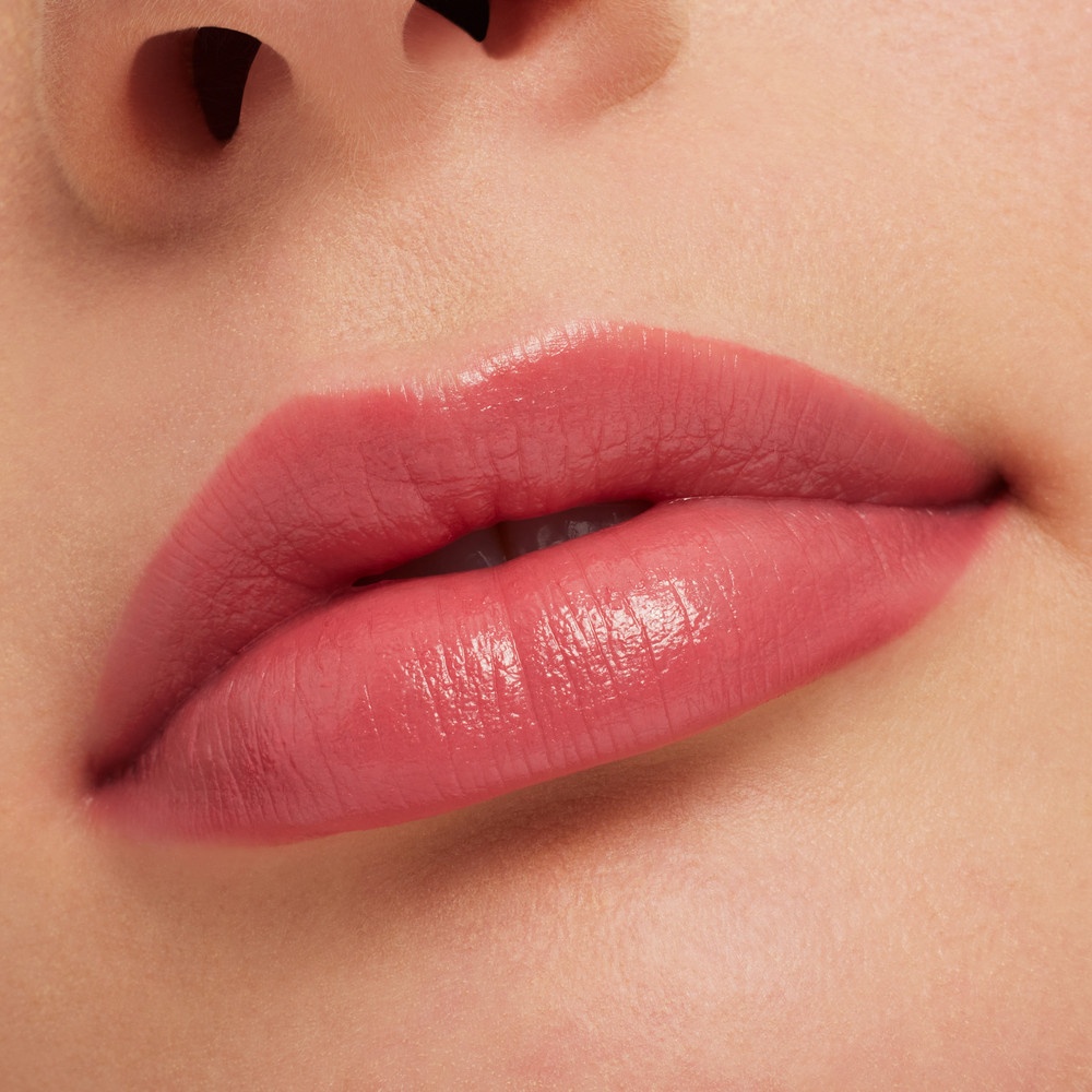 Губная помада Macximal Satin Lipstick 