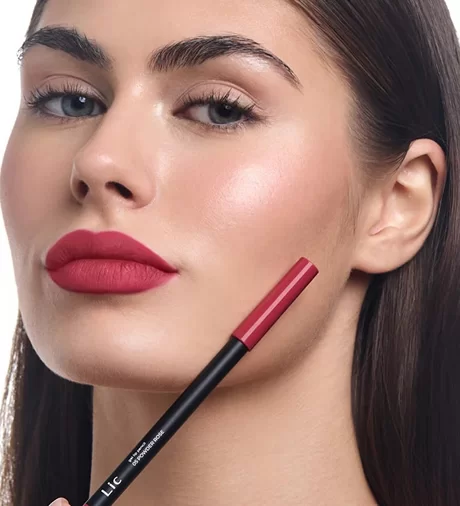 Карандаш для губ гелевый Base Gel Lip Pencil