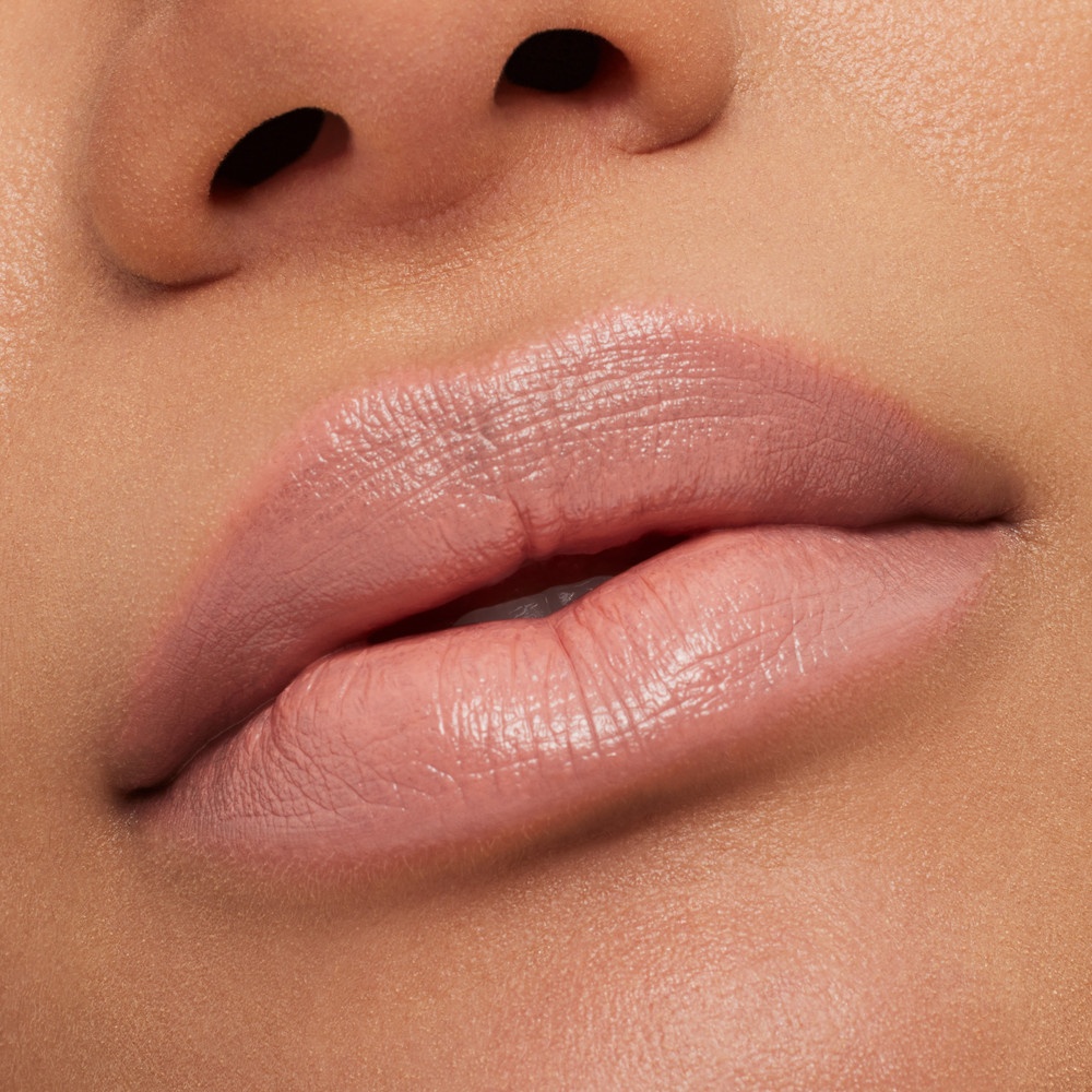 Губная помада Macximal Satin Lipstick 