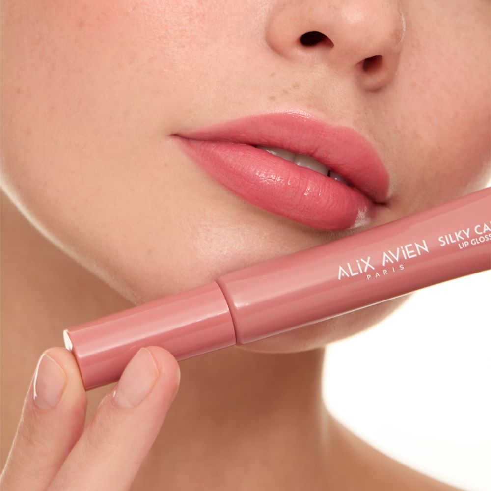 Блеск для губ Lipgloss Silky Care