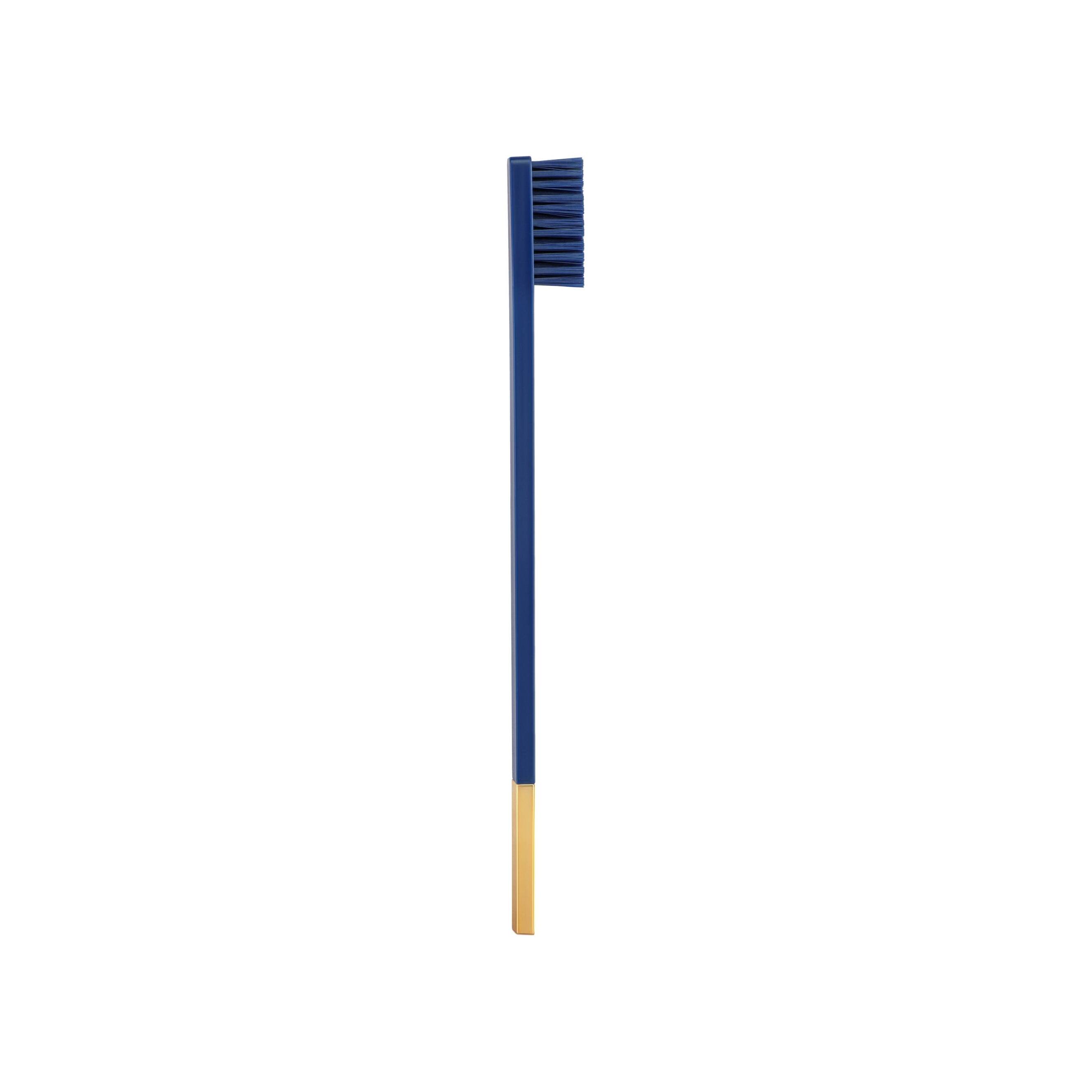 Зубная щетка средней жесткости Slim Sapphire Blue and Gold купить в VISAGEHALL