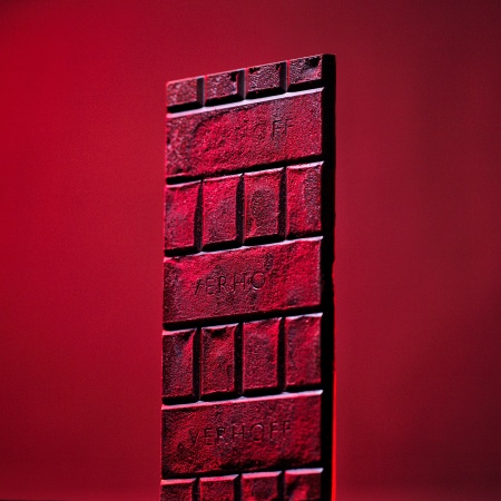 Шоколад горький Обнаженное сердце 77% купить в VISAGEHALL