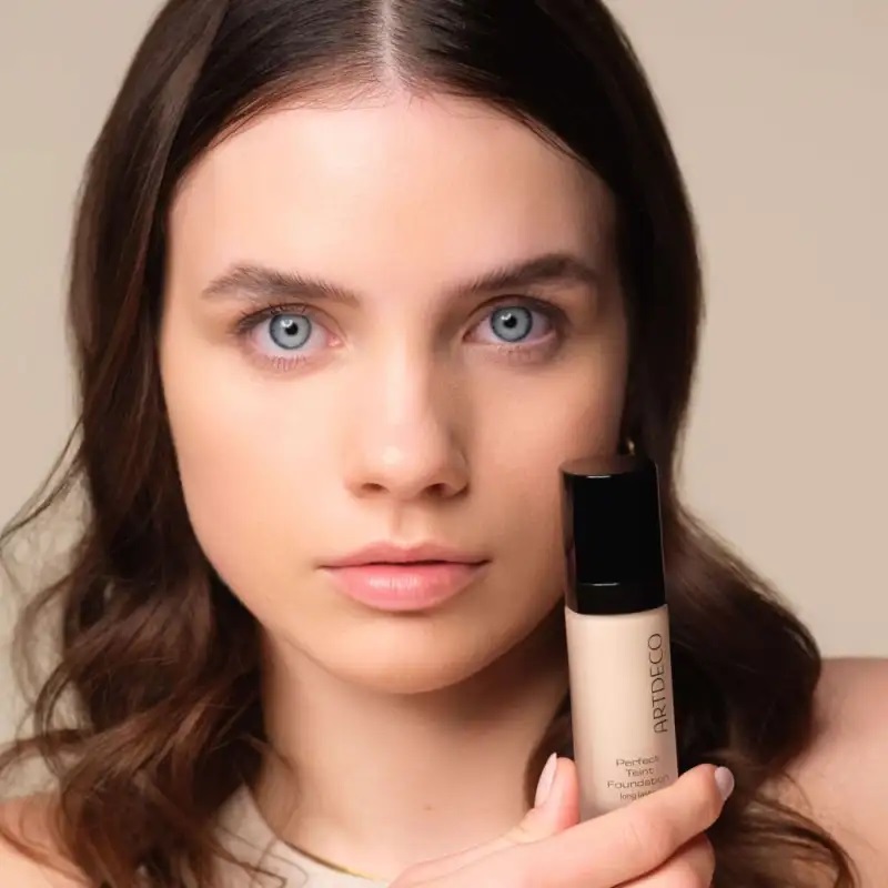 Тональная основа стойкая Perfect Teint Foundation