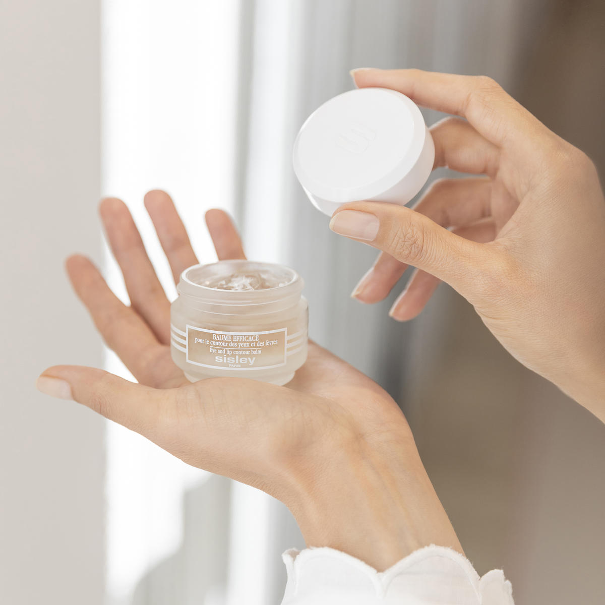 Botanical Eye and Lip Contour Balm Бальзам для контура глаз и губ