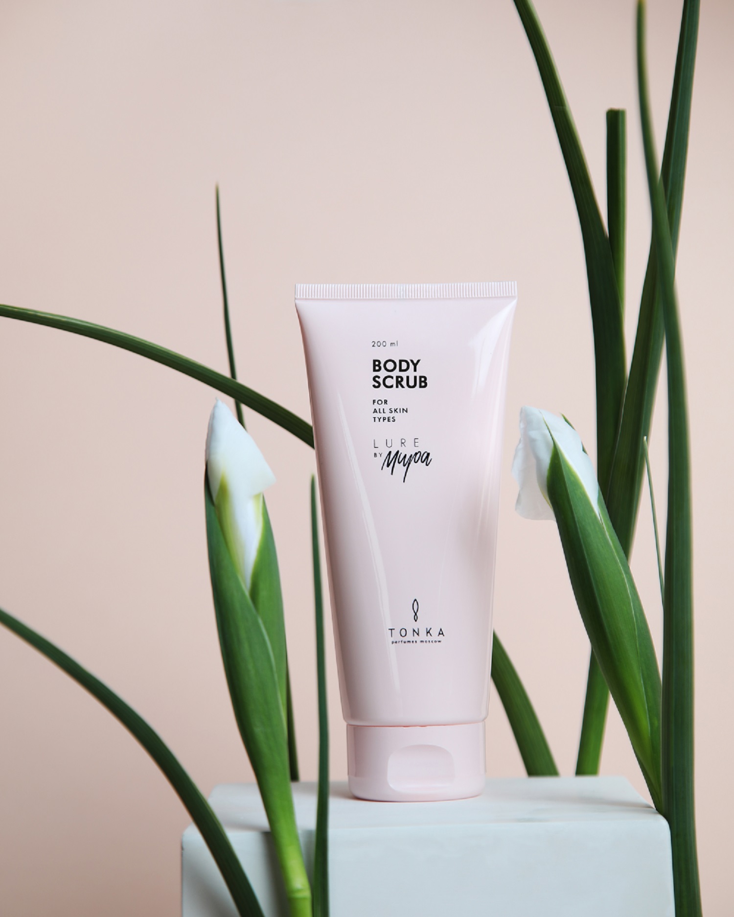 Скраб для тела Lure by Mira купить в VISAGEHALL