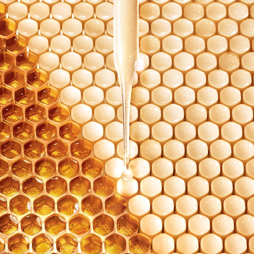 Крем для кожи вокруг глаз Abeille Royale купить в VISAGEHALL