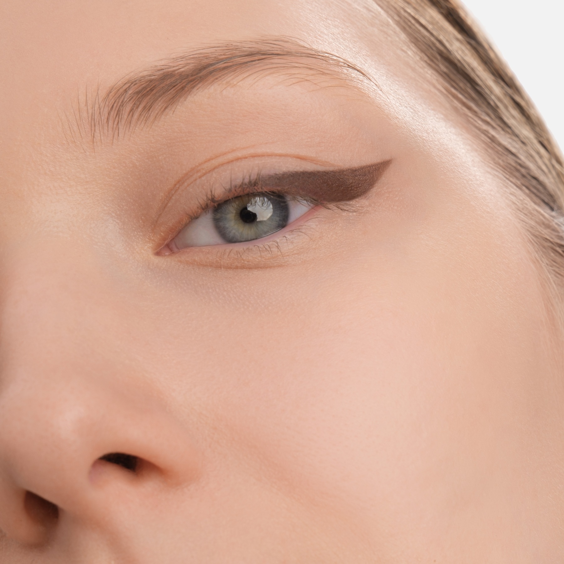 Карандаш для век Eyeliner pencil