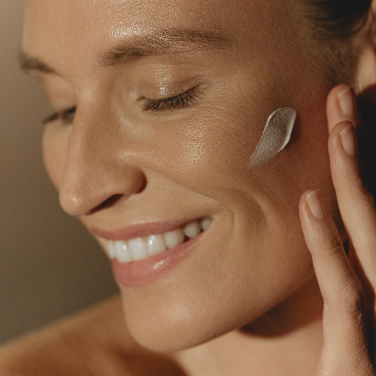Sunleÿa Anti-Aging Sun Care Крем солнцезащитный антивозрастной SPF50+