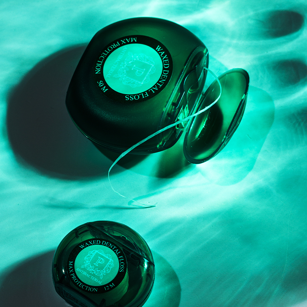 Флосс межзубный с хлоргексидином Antibacterial купить в VISAGEHALL