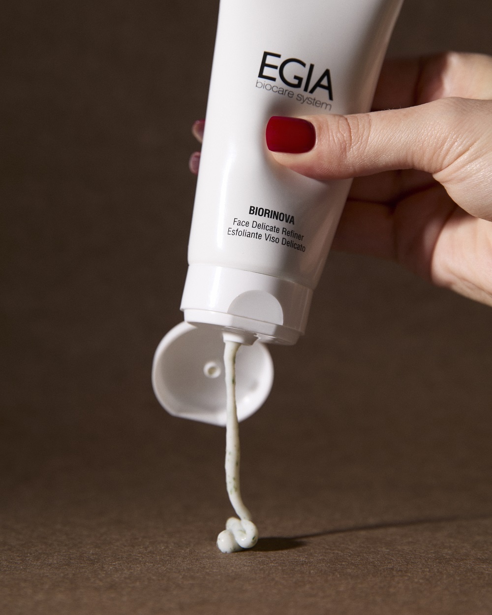 Скраб мягкий очищающий Face Delicate Refiner купить в VISAGEHALL