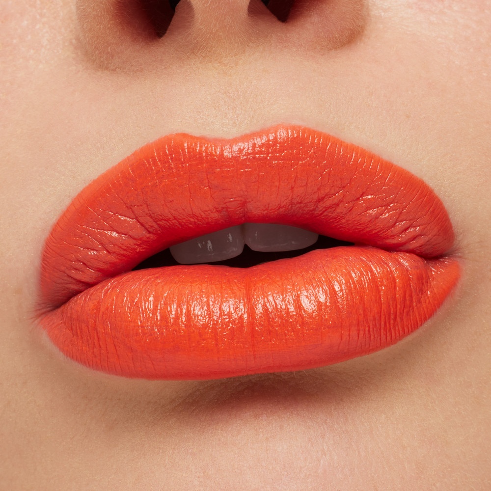 Губная помада Macximal Satin Lipstick 