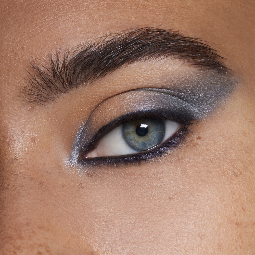Тени кремовые с эффектом сияния In Extra Dimension Eye Shadow