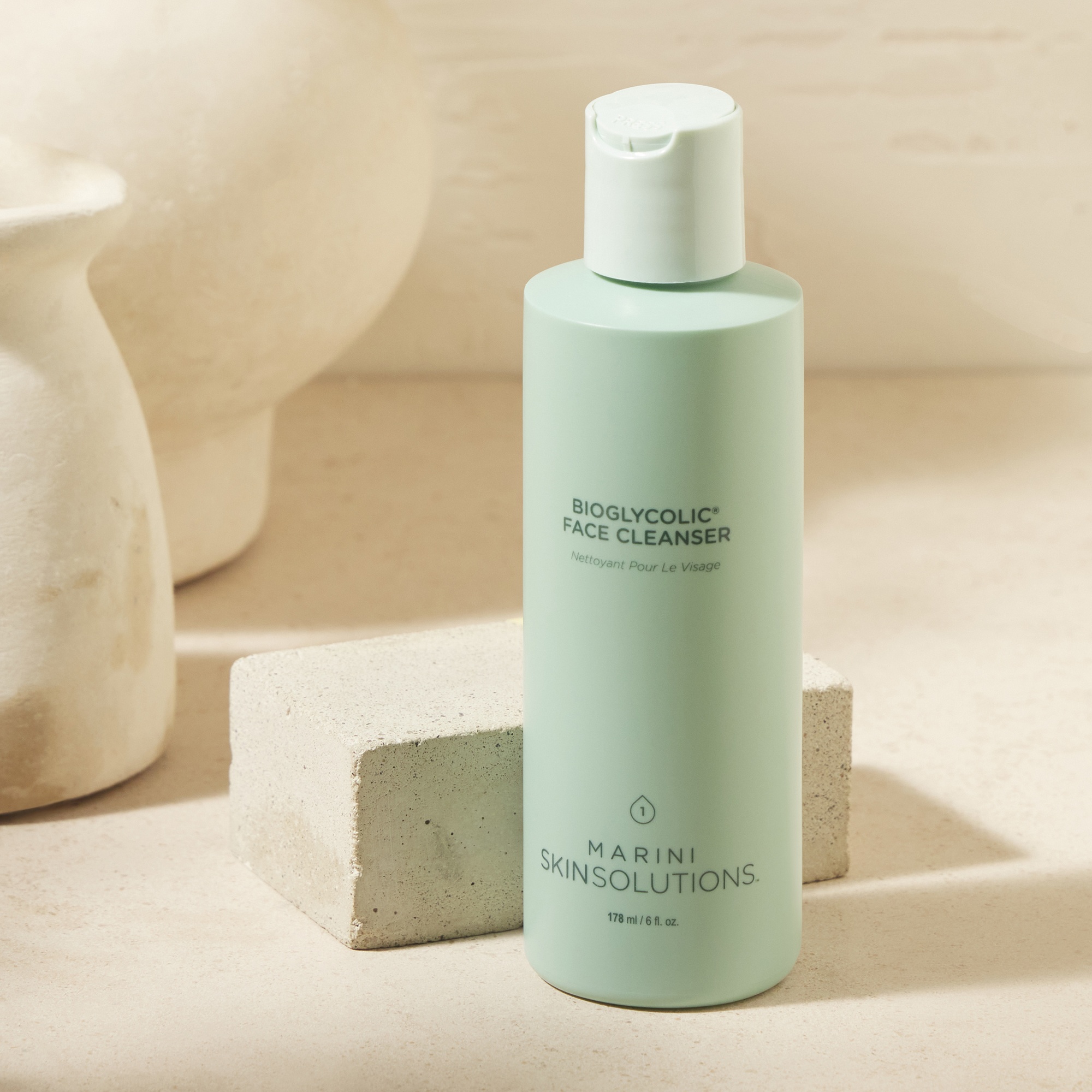 Очищающая эмульсия на основе гликолевой кислоты Bioglycolic купить в VISAGEHALL