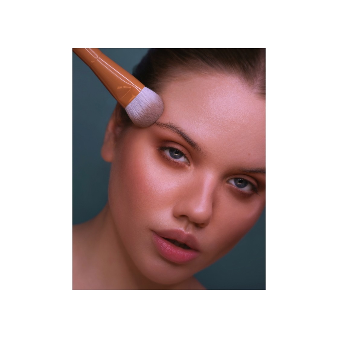 Кисть Kim by Makeup Religion AE купить в VISAGEHALL