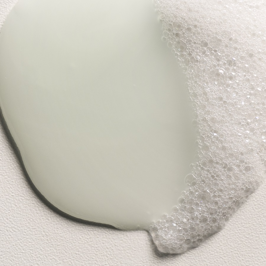 Шампунь для увлажнения волос Momo купить в VISAGEHALL