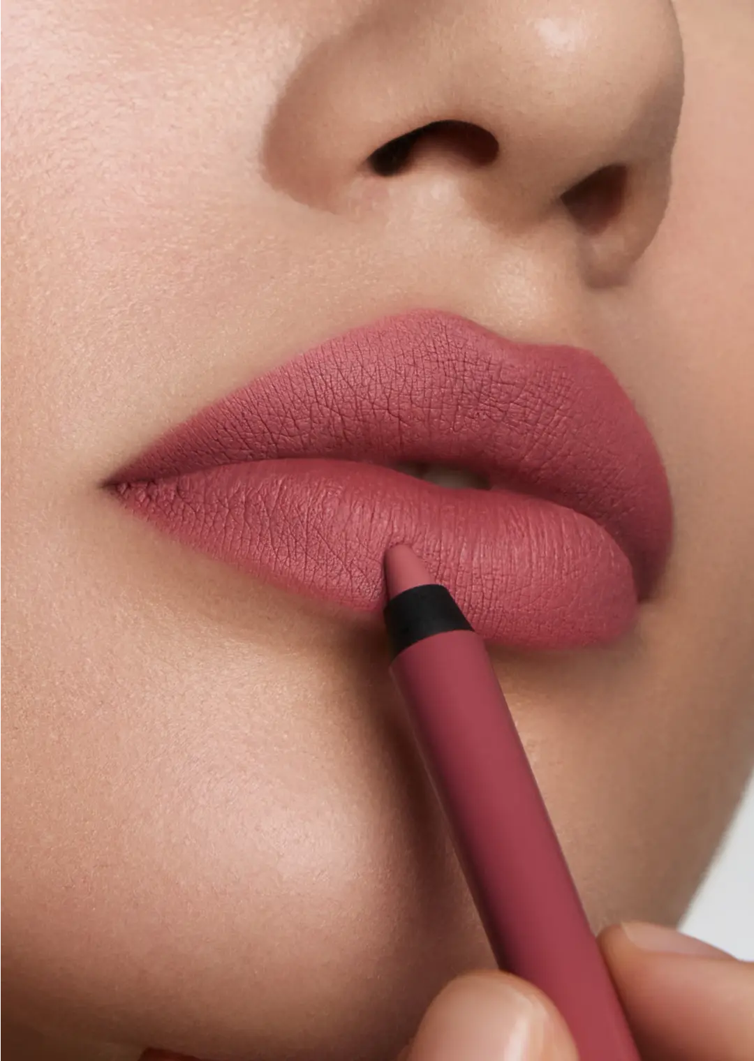 Карандаш для губ стойкий Long-Lasting Lip Pencil